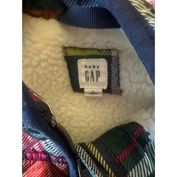 Girls winter vest LOT size 5/6 puffer and fleece - Picture 5 of 7